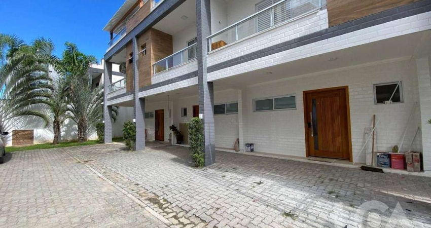 Sobrado com 2 dormitórios à venda, 135 m² por R$ 650.000 - Massaguaçu - Caraguatatuba/SP