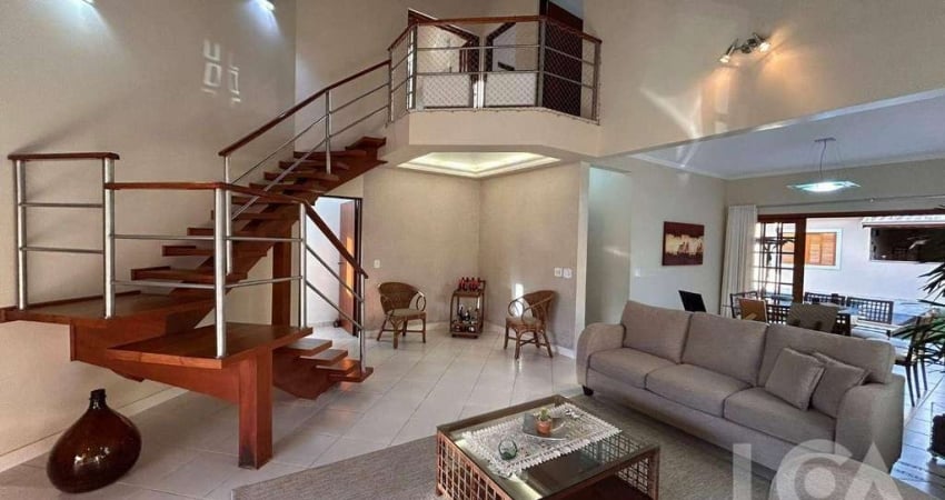 Casa Alto Padrão com 5 dormitórios à venda, 276 m² por R$ 1.700.000 - Sumaré - Caraguatatuba/SP