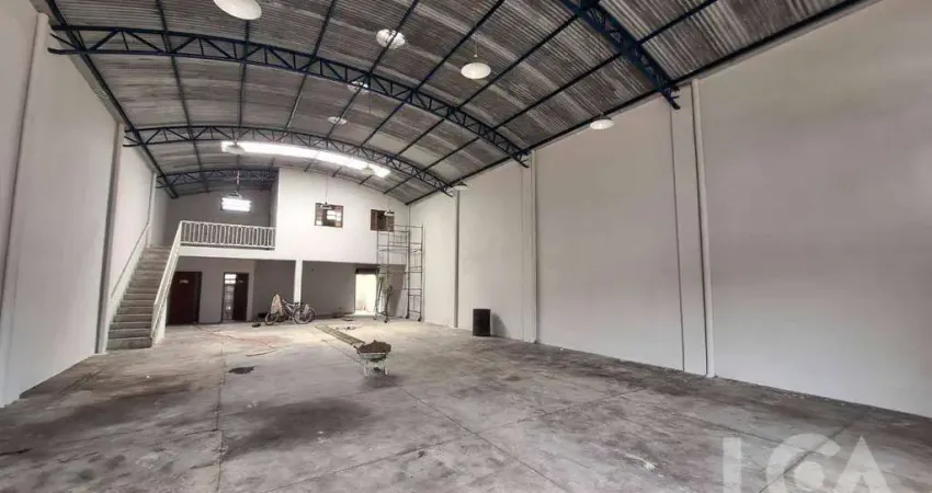 Galpão para alugar, 310 m² por r$ 9.000,00/mês - jardim britânia - caraguatatuba/sp