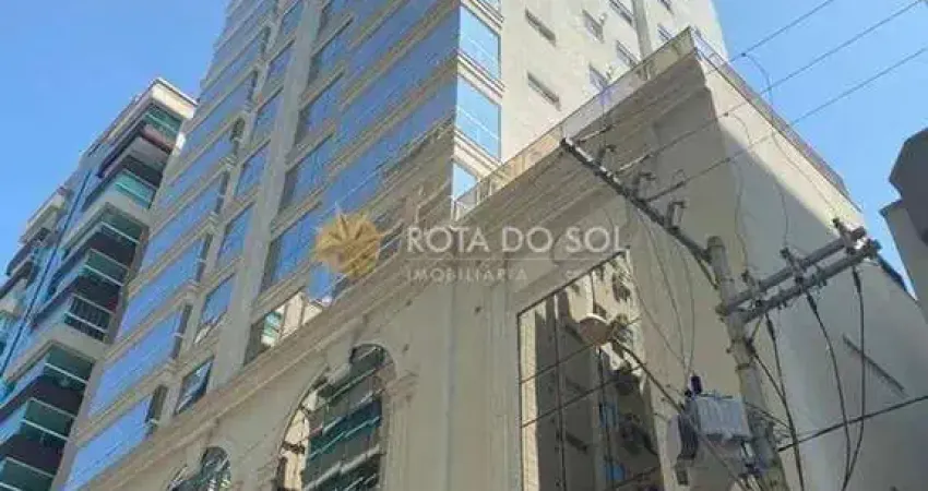 Monaco apartamento com 4 suítes e 3 vagas na Meia Praia