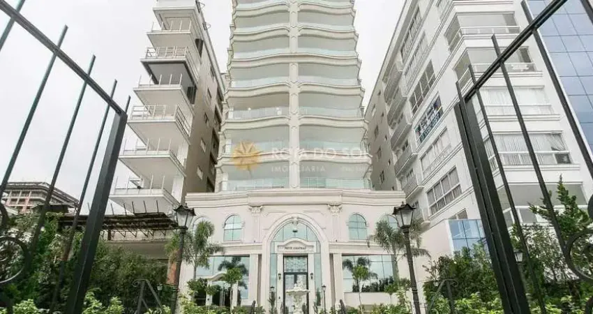 Petit Chateau apartamento frente mar 3 suítes e 3 vagas Canto da Praia