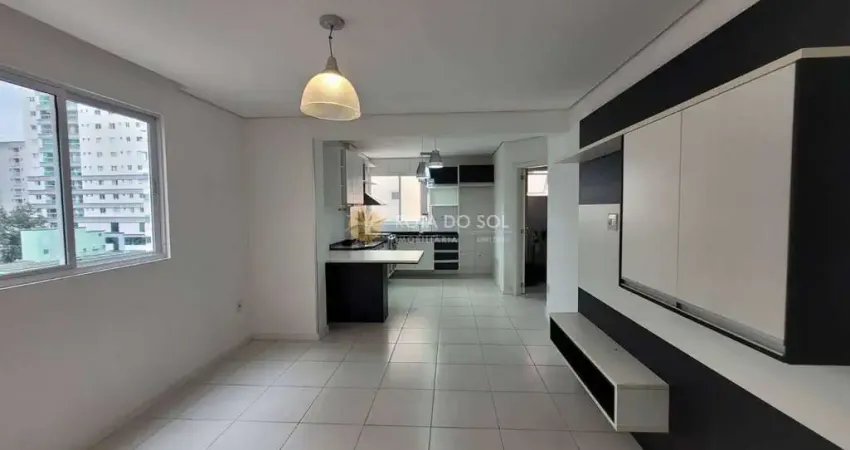 Ilha de glória cobertura duplex 3 suítes e 2 vagas na meia praia