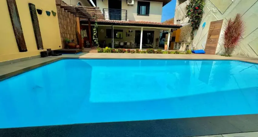 Casa com 3 quartos à venda no Centro, Ubatuba 