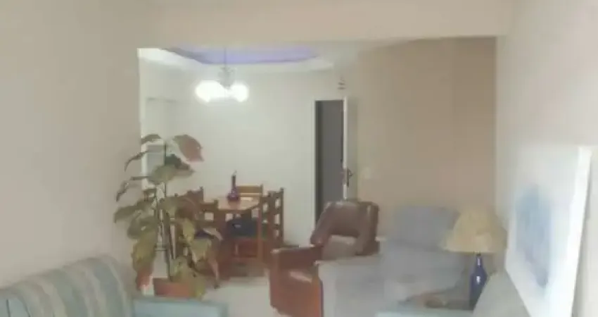 APARTAMENTO COM 3 DORMITÓRIOS NO CENTRO.