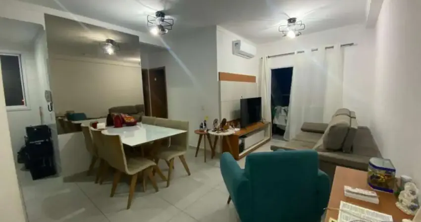 APARTAMENTO MOBILIADO COM 2 DORMITÓRIOS NO CENTRO
