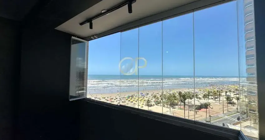 Apartamento em prédio frete mar com repasse de financiamento