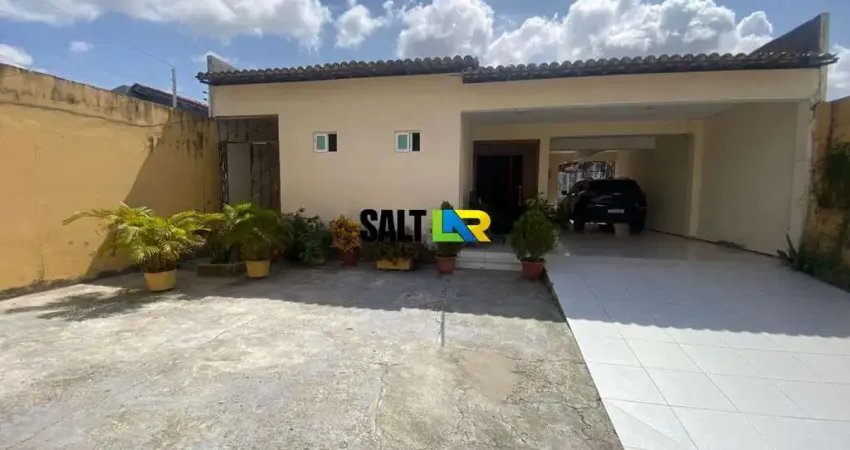Casa com 4 dormitórios à venda, 203 m² por R$ 750.000 - Montese - Fortaleza/CE