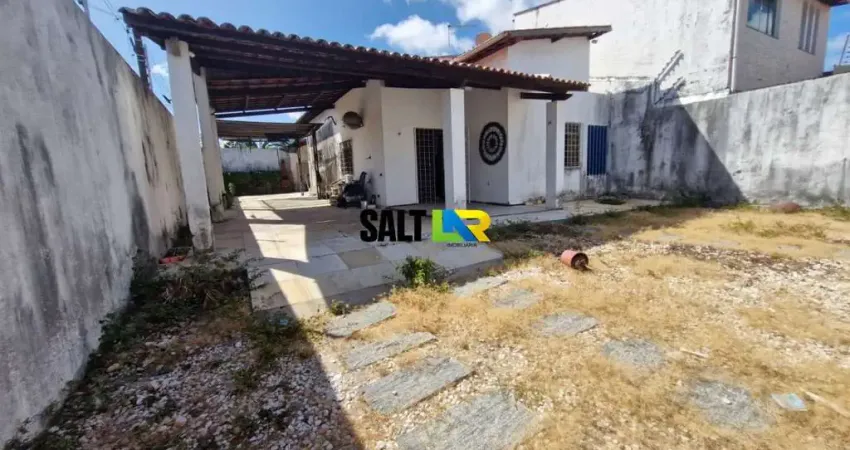 Casa com 2 dormitórios à venda, 200 m² por R$ 900.000,00 - Messejana - Fortaleza
