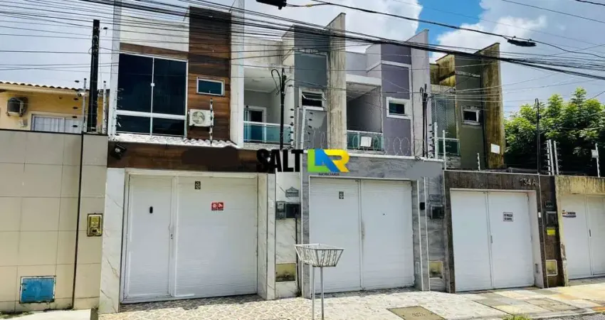 Casa Duplex projetada à venda no Passaré
