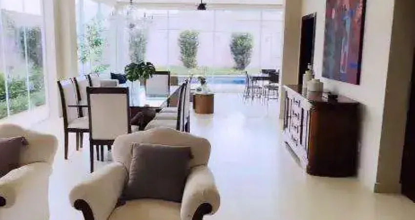 Luxuosa casa em condominio fechado: 4 suites, aquecedor solar e energia fotovoltaica