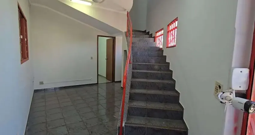 Galpao com salas comerciais e sobrado no fundo disponivel para venda e locacao em aracatuba - sp