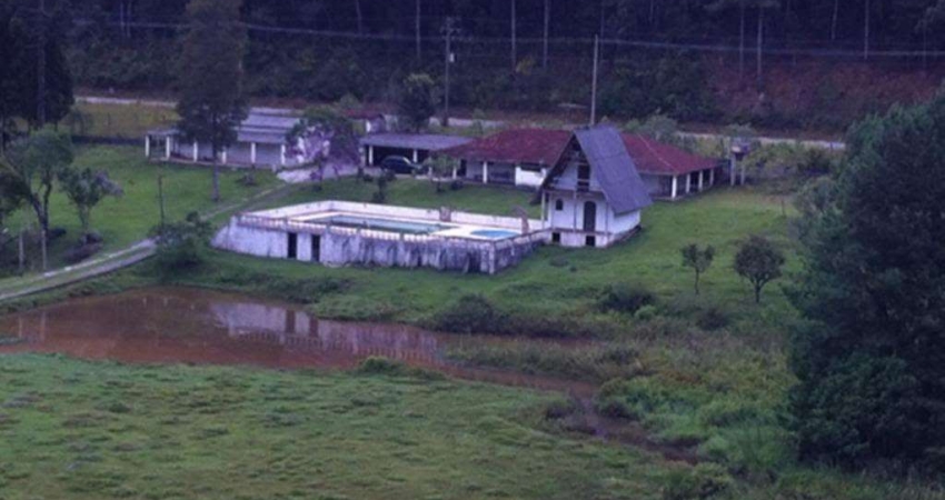 Chácara / sítio à venda na Estrada Santa Rita, Centro, Embu-Guaçu