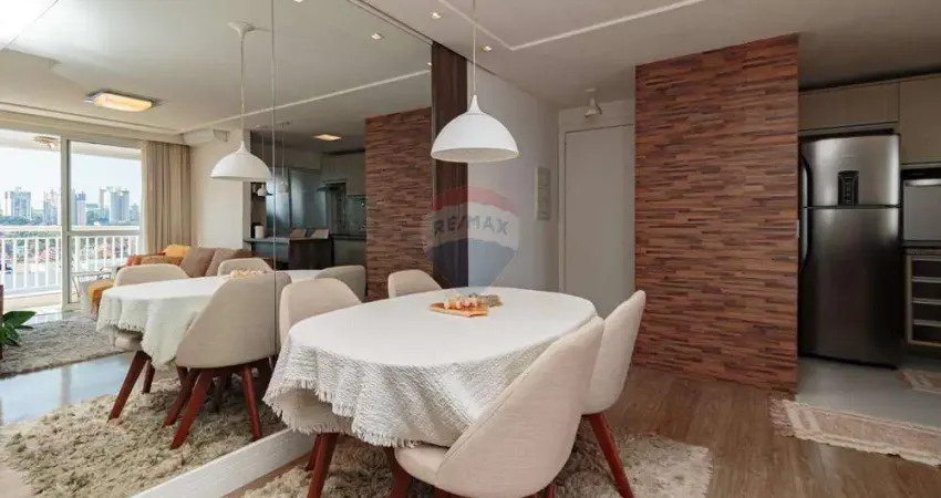 Apartamento 2 dormitórios, 2 vaga, mobiliado, último andar em condomínio clube.