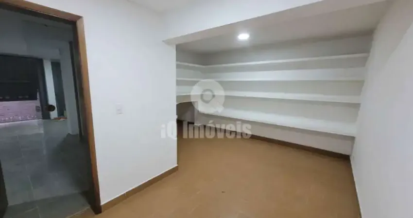Casa em Moema Indios,  330m², 4 dorms,1 suíte , edicula e quintal, 3 vagas cobertas + 4 vagas