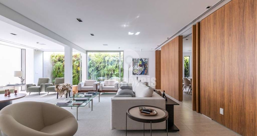 Casa a venda no Brooklin 5 suítes 7 vagas R$ 6.200.000 pronta