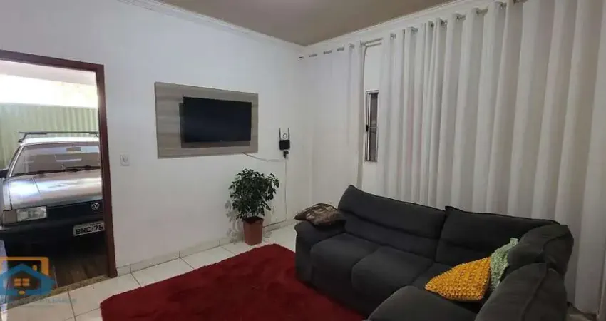 Casa de 2 quartos e 1 vaga de garagem no Residencial Porto Seguro