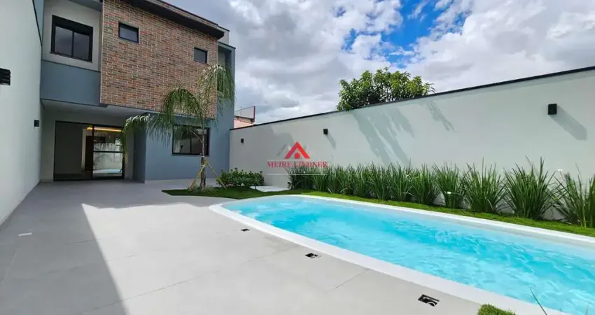 Sobrado com Piscina 03 Dormitórios e 1 suíte com 141m² - Boneca do Iguaçu - São José dos Pinhais.