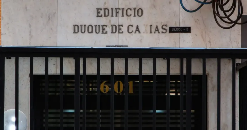 Apartamento amplo e bem localizado no Centro — 93 m² por R$ 380.000