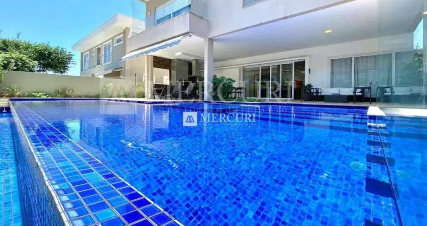 Casa em Condomínio Fechado no Guarujá, Enseada, com Piscina e Área Gourmet, com 6 Suítes, Mercuri Imóveis - Imobiliaria no Guarujá.