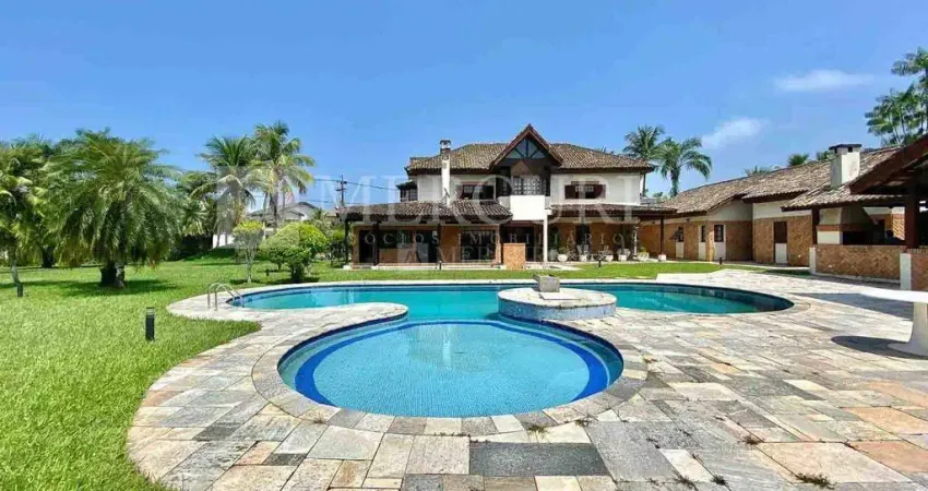 Ampla residência com 6 suítes e amplo lazer no condomínio jardim acapulco