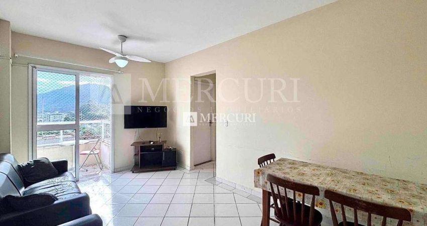 Apartamento na Praia da Enseada com Sacada