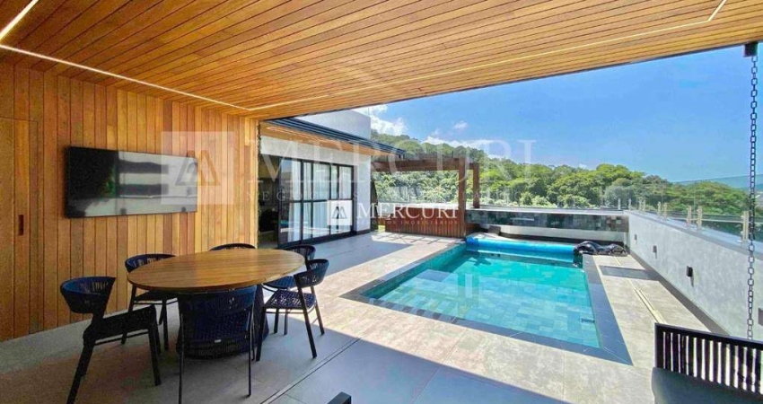 Cobertura Penthouse no Guarujá, Pitangueiras, Reformada, Decorada, 3 suítes, Piscina aquecida, Hidromassagem, Academia e Espaço Gourmet mobiliado.
