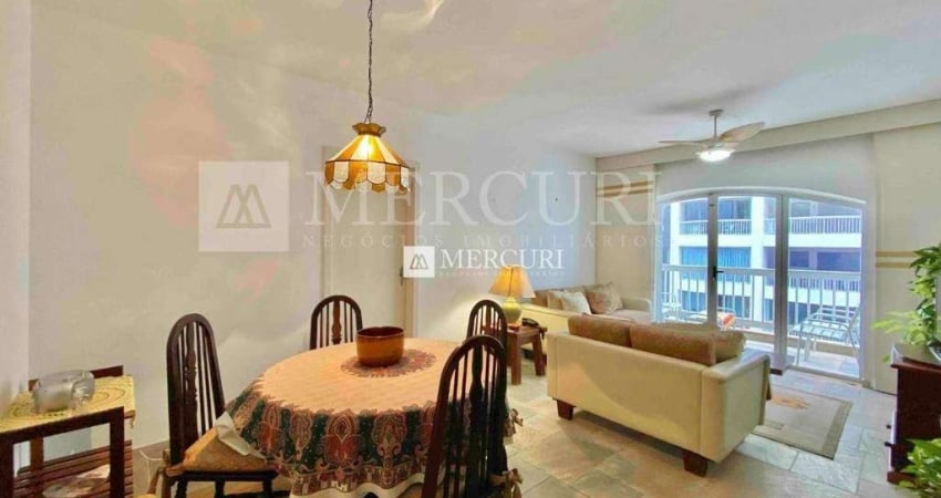 Apartamento no Guarujá, Praia das Pitangueiras, 2 quartos e sacada com vista para o mar.