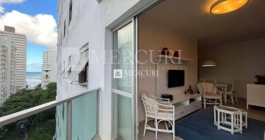 Apartamento no Guarujá, Pitangueiras, Com Sacada e 3 Quartos