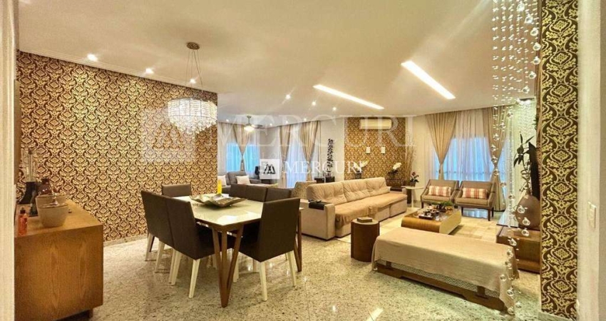 Apartamento no Guarujá, Praia das Pitangueiras, 3 suítes, decorado.
