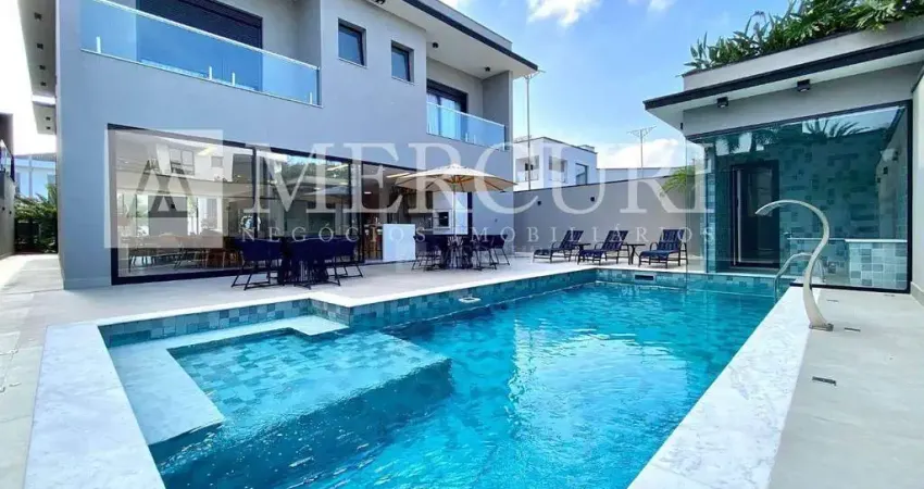 Casa no Guarujá, Condomínio Jardim Acapulco, Casa Conceito Moderno, Sofisticada e Finamente Decorada