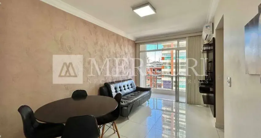 Apartamento no Guarujá, Enseada, Sacada, 2 Quartos e Prédio com lazer.