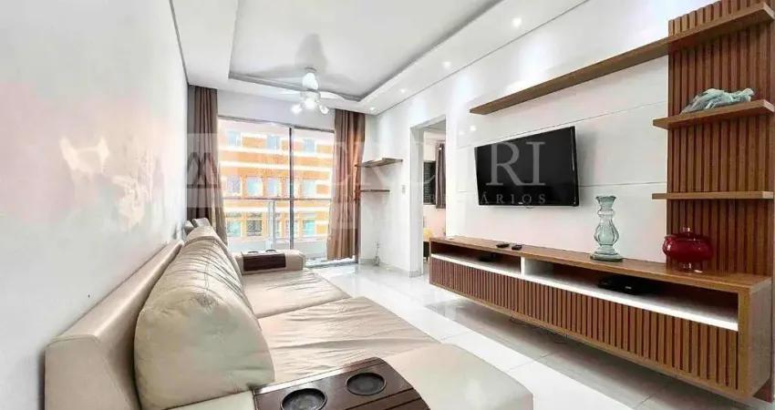 Apartamento no Guarujá, Enseada, 2 Quartos + Dependência.