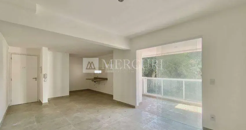 Apartamento no guarujá, 2 dormitórios e varanda gourmet - mercuri imóveis - imobiliária no guarujá