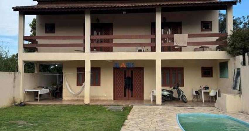 Casa com 2 quartos para alugar na Carambola, 31, Parque Santa Adélia, Itapecerica da Serra