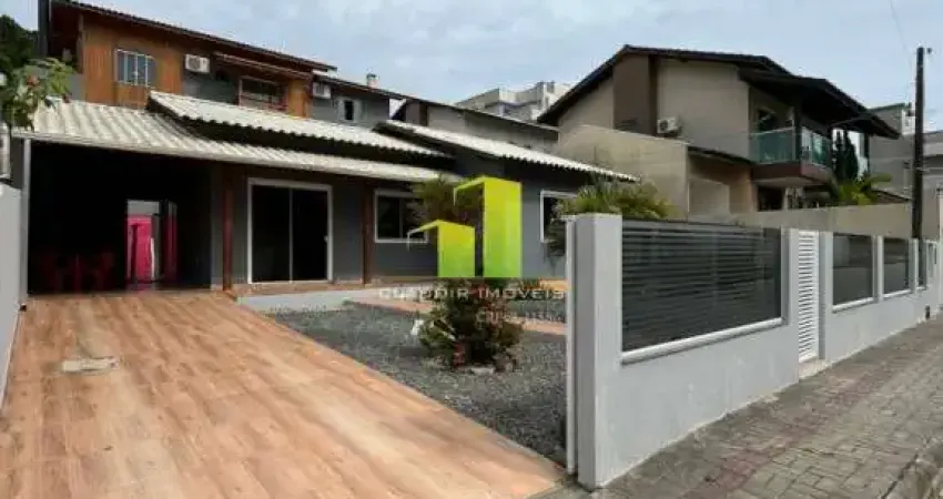 Casa com 2 quartos para alugar na Rua Bem Te Vi, Bombas, Bombinhas