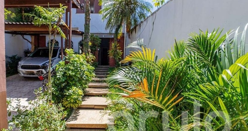 Casa para Venda em São Paulo, Jabaquara, 3 dormitórios, 2 suítes, 4 banheiros, 2 vagas