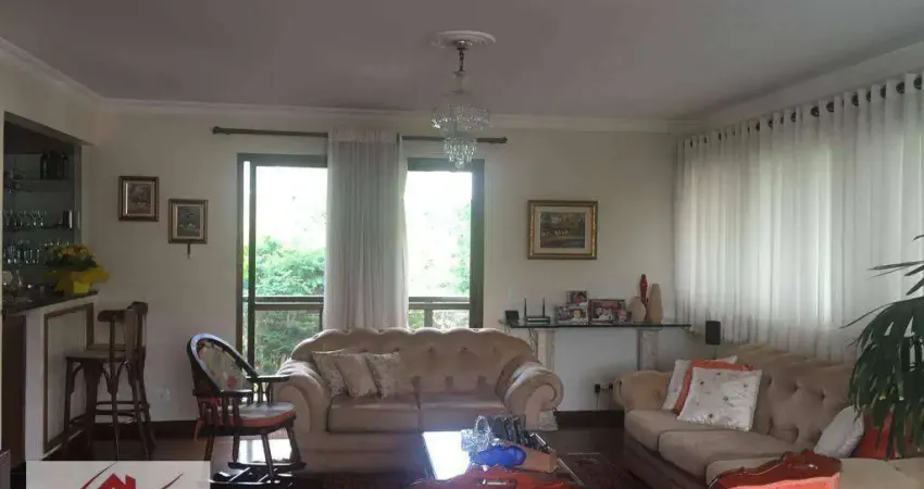 Apartamento com 3 dormitórios para alugar, 215 m² por R$ 18.659,75/mês - Moema - São Paulo/SP