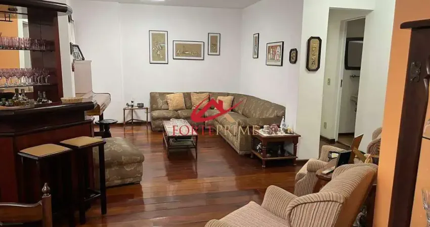 Moema - apartamento com 142m² de área útil, 4 quartos sendo 2 suítes, varanda, lavabo, lareira, dep. de empregada, lazer completo e 2 vagas.