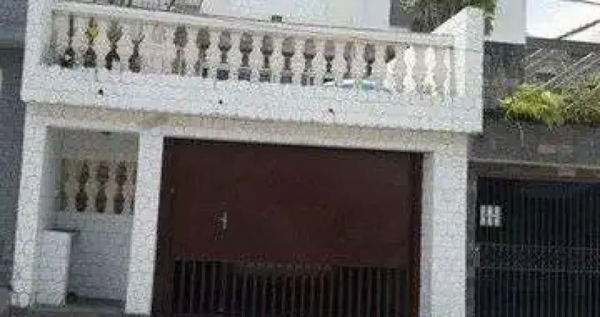 Sobrado com 3 dormitórios à venda, 250 m² por R$ 590.000,00 - Vila Eldízia - Santo André/SP