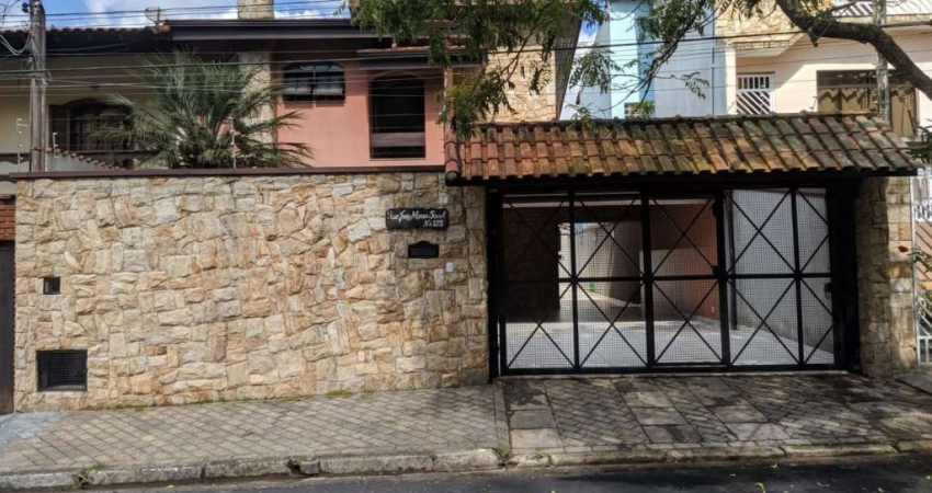 Sobrado com 4 dormitórios à venda, 211 m²  - Nova Petrópolis - São Bernardo do Campo/SP