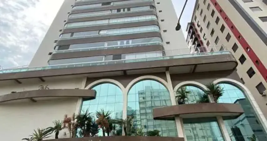 Apartamento com 4 dormitórios com varanda gourmet na Guilhermina na Praia Grande