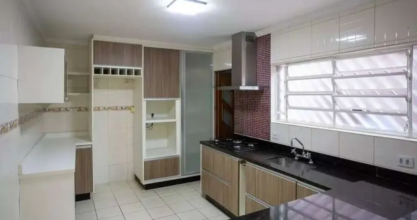Sobrado com 3 dormitórios para alugar, 190 m² por R$ 3.725,00/mês - Centro - Diadema/SP