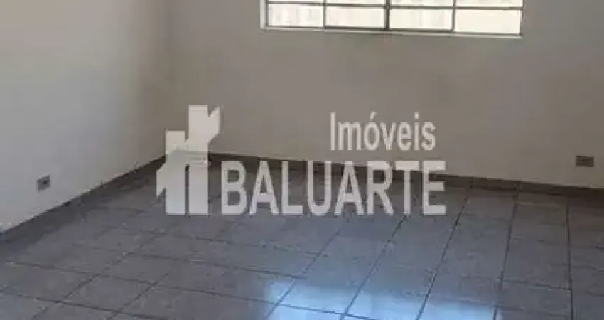Sobrado em rua sem saída, para locação no Campo Grande