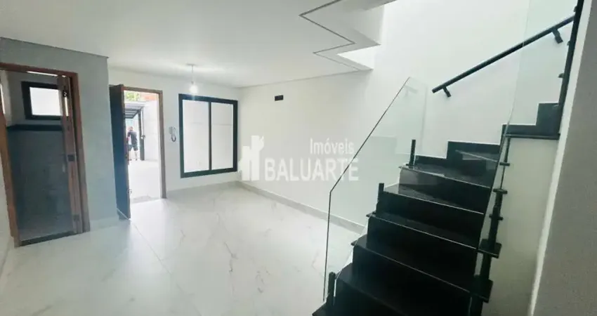 Sobrado com 3 Quartos e 3 banheiros à Venda, 110m² por R$ 750.000