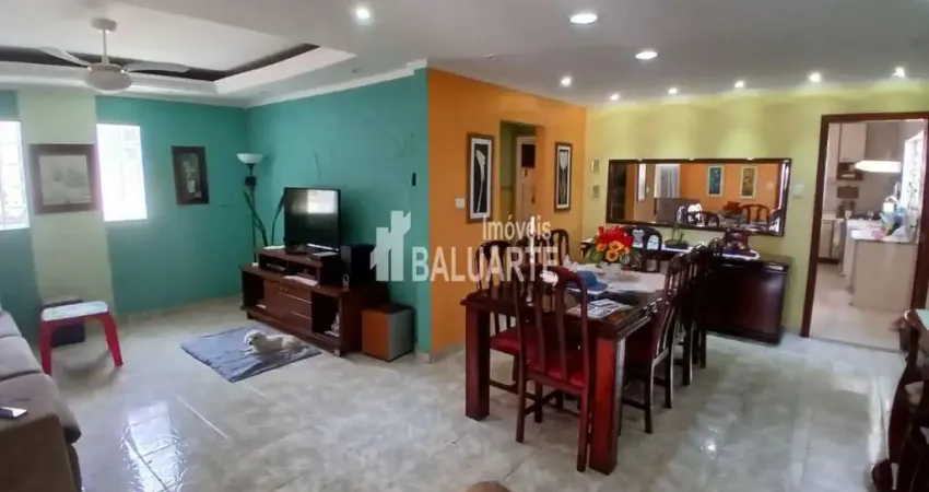 Casa com 3 quartos à venda na Avenida Estevão Mendonça, --, Vila Santa Catarina, São Paulo
