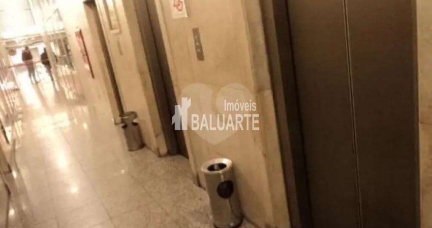 Venda e Locação de conjunto comercial no Centro Histórico de São Paulo.