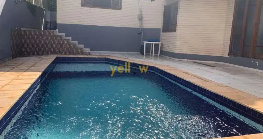 Casa em Condomínio Fechado com 3 Dormitórios e 1 Suíte em Arujá - Venda  R$1.800.000