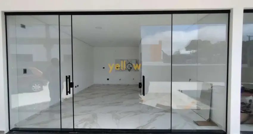 Sala comercial de 30m² no Centro de Arujá com 1 banheiro por R$ 3.200/mês