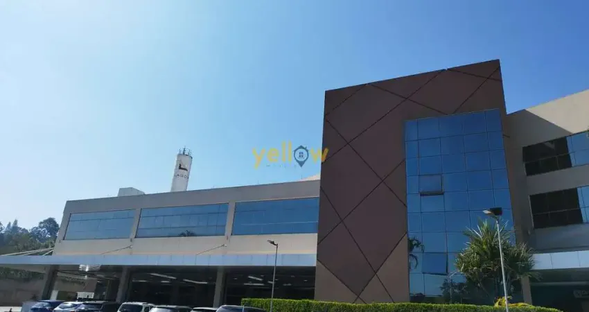 Sala de 90m² no Arujá Country Club: Venda por R$ 650 mil e Locação por R$ 5.500,00