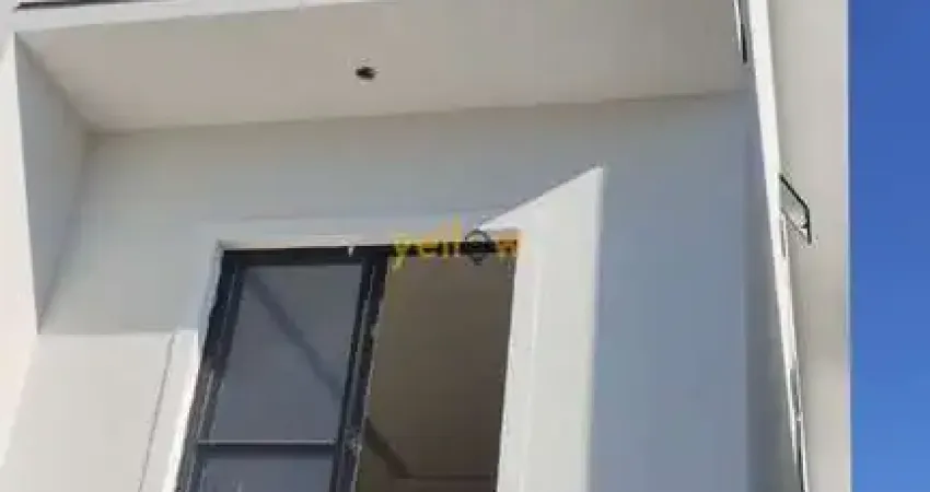 Casa de 135M² em Bairro de Arujá com 3 Suítes - Venda por R$850K